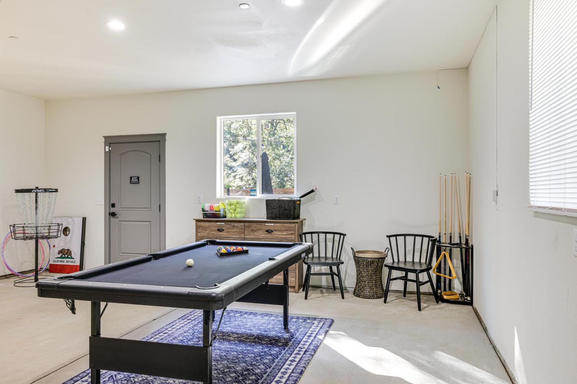 Picturesque Escape With Patio And Game Room! *